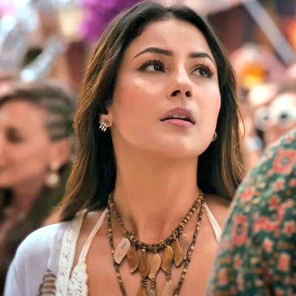 naazaestheticc's tweet photo. Everytime she appears, she owns the screen🦢
#ShehnaazGill #Bezaf https://t.co/9xxI5Q84zM