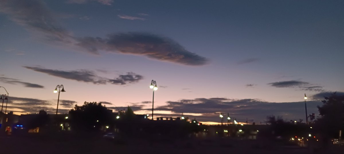 Hazelnutsl3t's tweet photo. Some pretty sunsets mostly anyways https://t.co/s29GFMWEgt