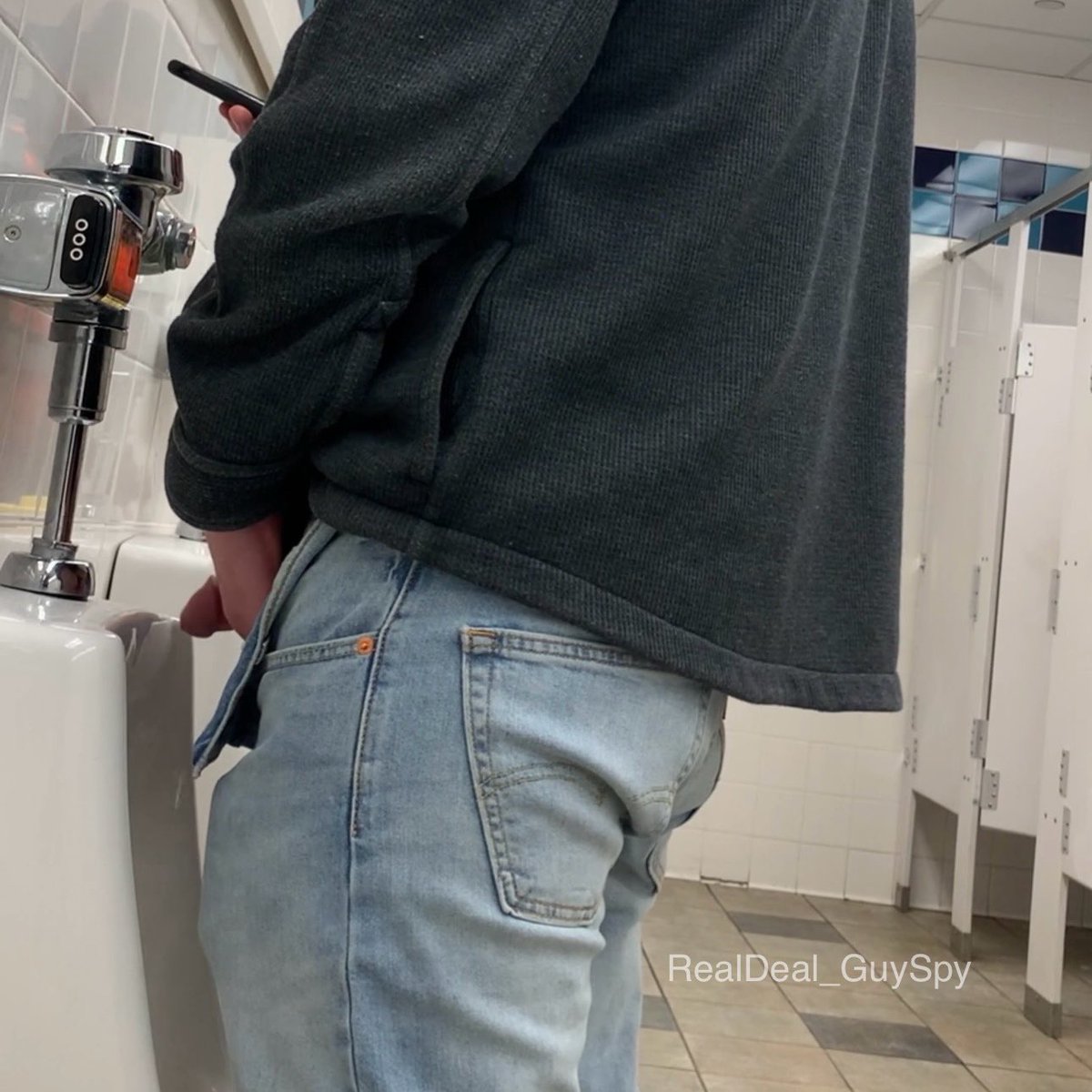 Out now on: fansmine.com/RDGS_premium

💦🍆👀📸🔥✅

&amp; #RETWEET for more 😈

#penis #cocks #cutcock #pissing  #peeing #cockhead #circumcised #guyspissing #cockout #guyspeeing #softcock #ws #takingaleak #flaccid #guyspeeing #piss