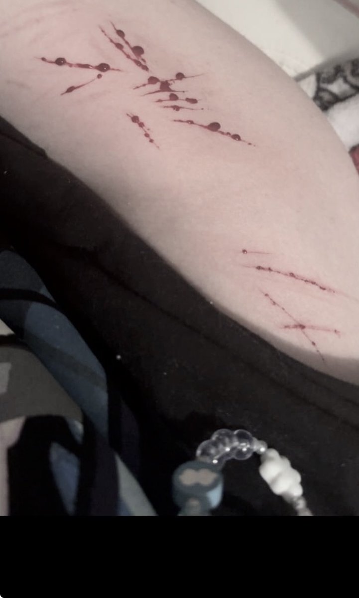 Flutter_bat28's tweet photo. Small styros :p

SFX MAKEUP 

#shtwt https://t.co/wNpvSvQhex