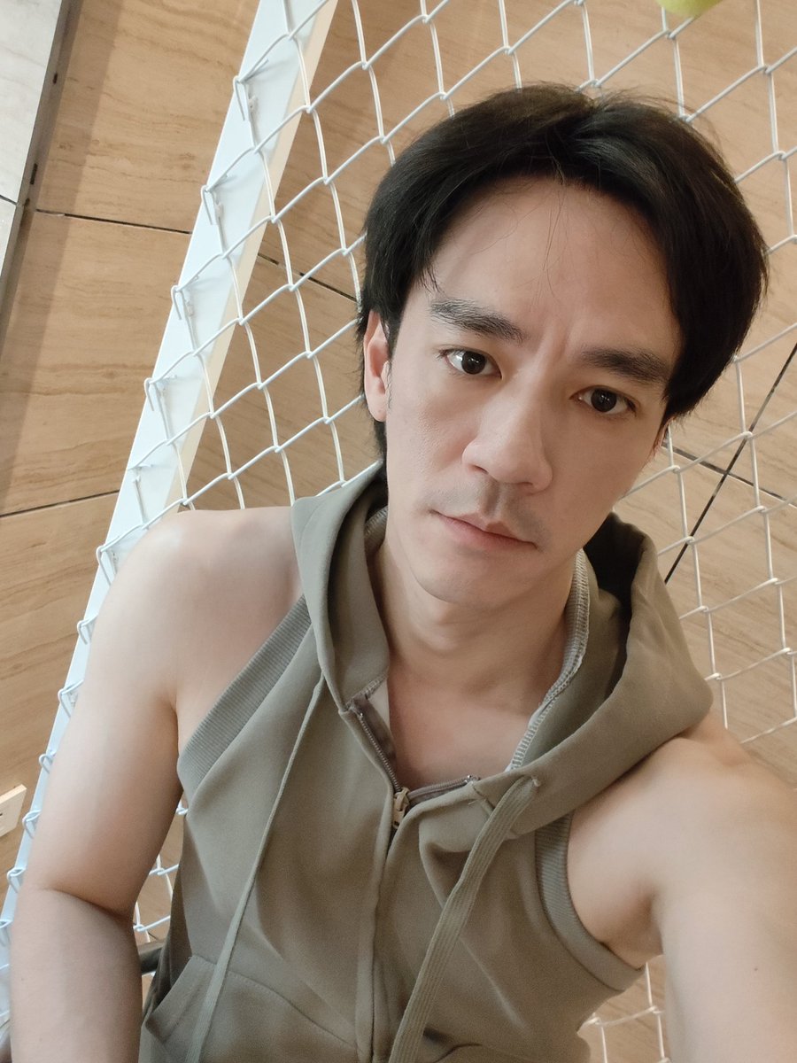 Nutthing tweet media