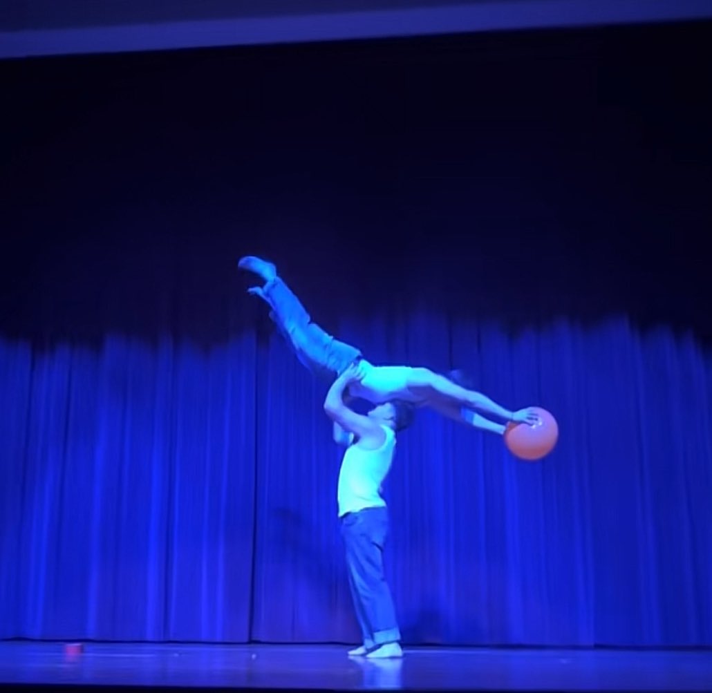 Mind Gayer says HBD MIKE🧁✭ .ᐣ.ᐟ tweet media