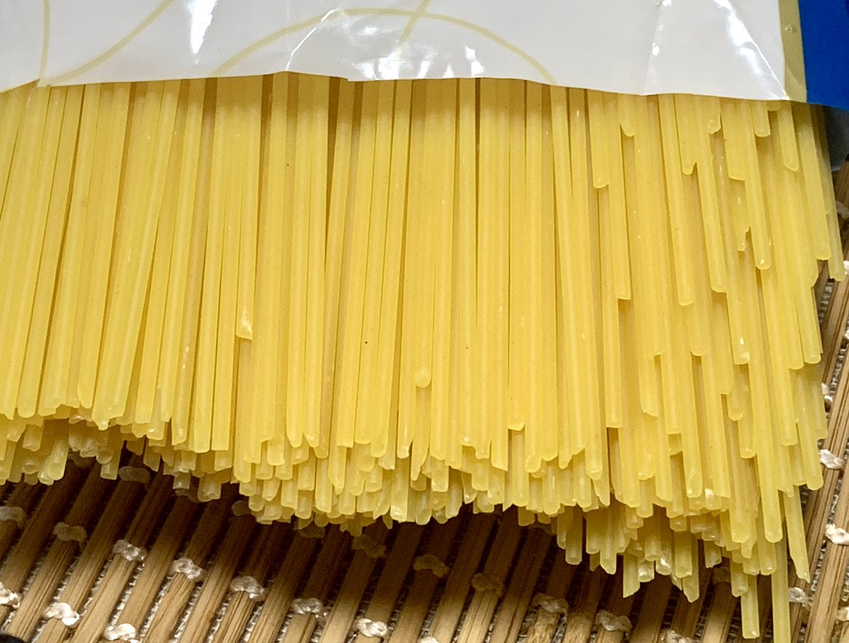 ＠もつ tweet media