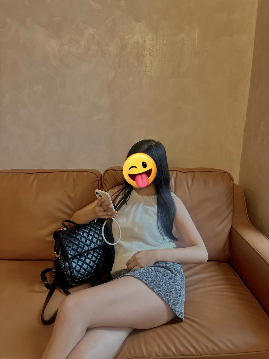 EFWEBE MENFESS tweet media