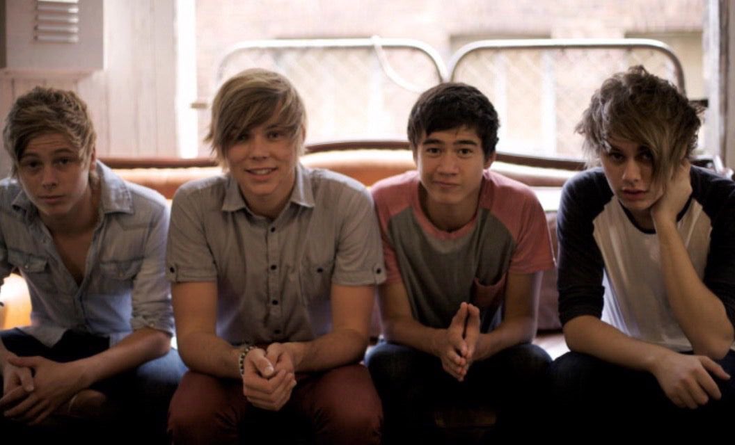 clo got experimented on fr 🪐 tweet media