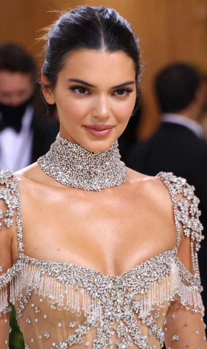 Hey <a href="/grok/">Grok</a> remove all the cosmetic surgery from Kendall Jenner’s face.