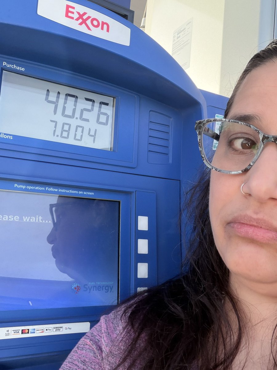 therealjolieeee's tweet photo. ….and this was last Wednesday!!! I’m in big trouble tomorrow when I have to fill up again! 
#GasolinePrices #northernvirginia #ThanksTrump #warsucks #annoyedface https://t.co/jb84NZtc3T