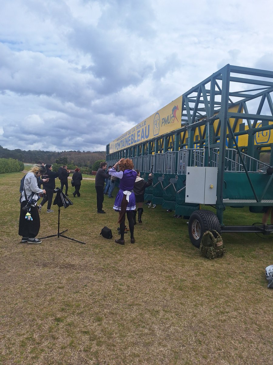 UmaMusubiFR's tweet image. Last weekend, we organized a magnificent photo shoot at the Fontainebleau racecourse! 

We continue to share our passion for Umamusume and for our friends the horses! @Cygames_EN @Cygames_FR 

#umamusume #Horse #racecourse