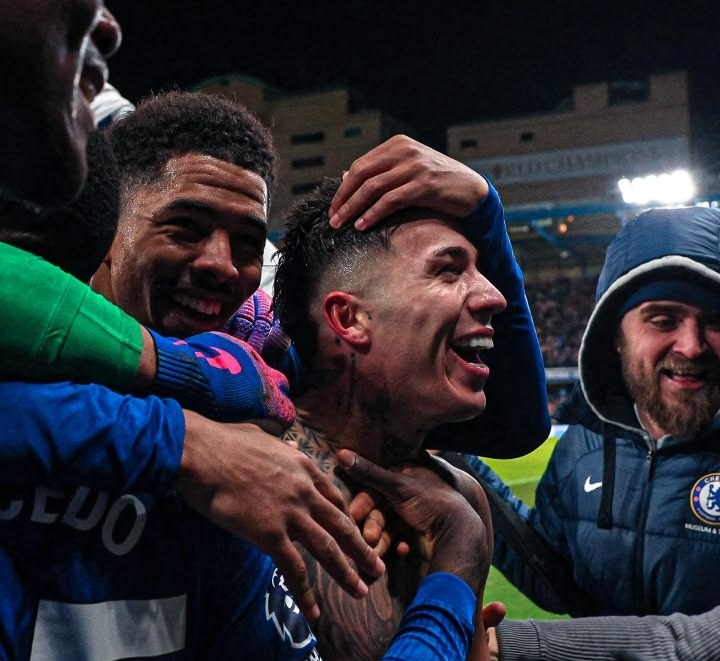 C H R I S tweet media