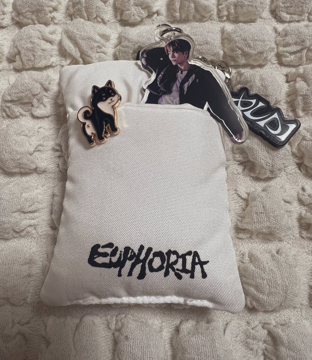 シンロンのオンマ🫧ウーロンのえくぼ tweet media