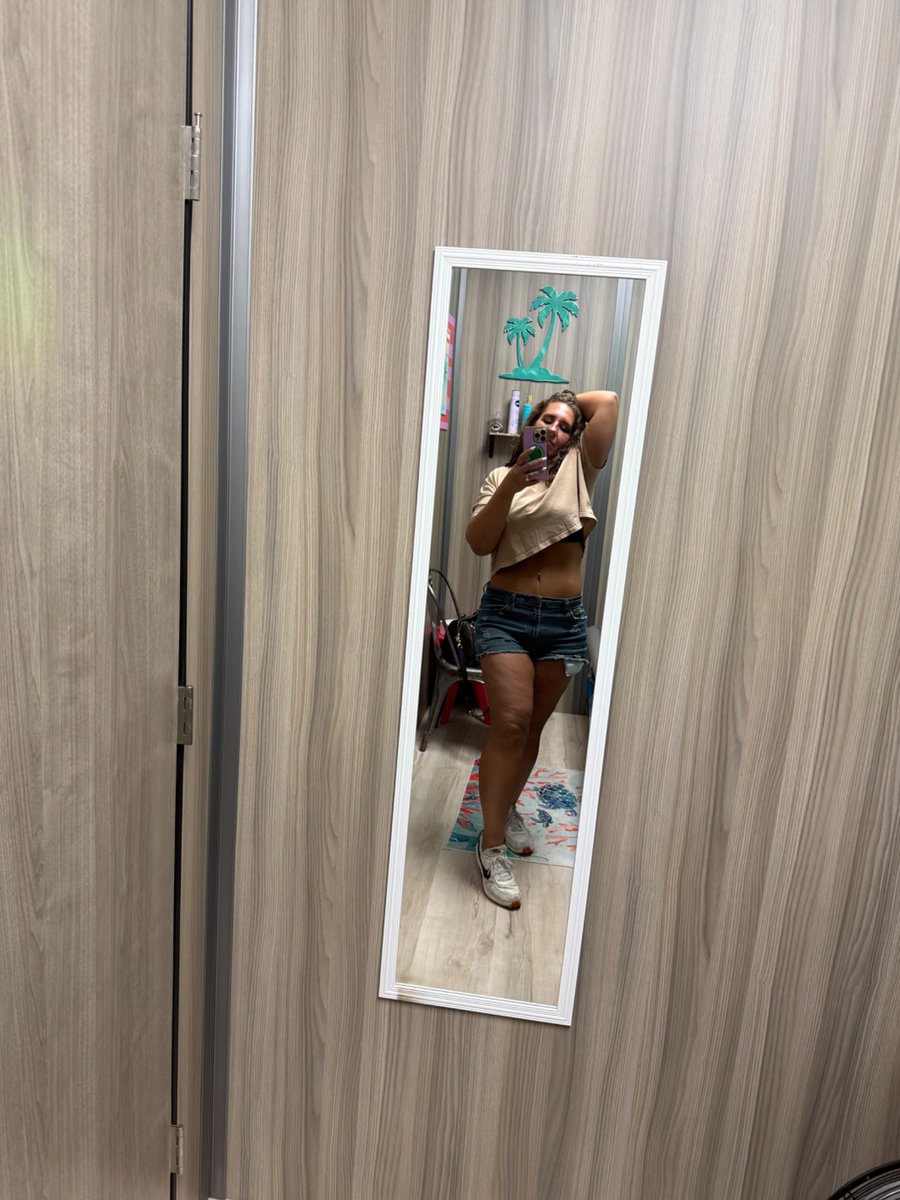 EuphoriaGates's tweet photo. Letting you see before he does… don’t tell on me 🤫🔥

#NSFW #BadGirlEnergy #AfterDark #ThickThighs https://t.co/AfL4l3wVJS