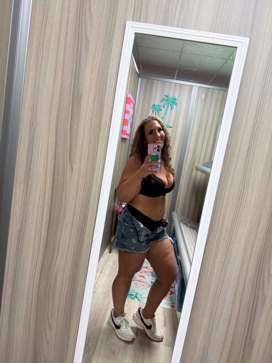 EuphoriaGates's tweet photo. Letting you see before he does… don’t tell on me 🤫🔥

#NSFW #BadGirlEnergy #AfterDark #ThickThighs https://t.co/AfL4l3wVJS