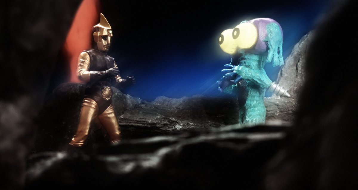 MoonShark4's tweet photo. "Gladiator Duel" 
Spectreman vs Gilagind 
#Spectreman #Gilagind #スペクトルマン #ギラギンド https://t.co/V8HO5ghFb0