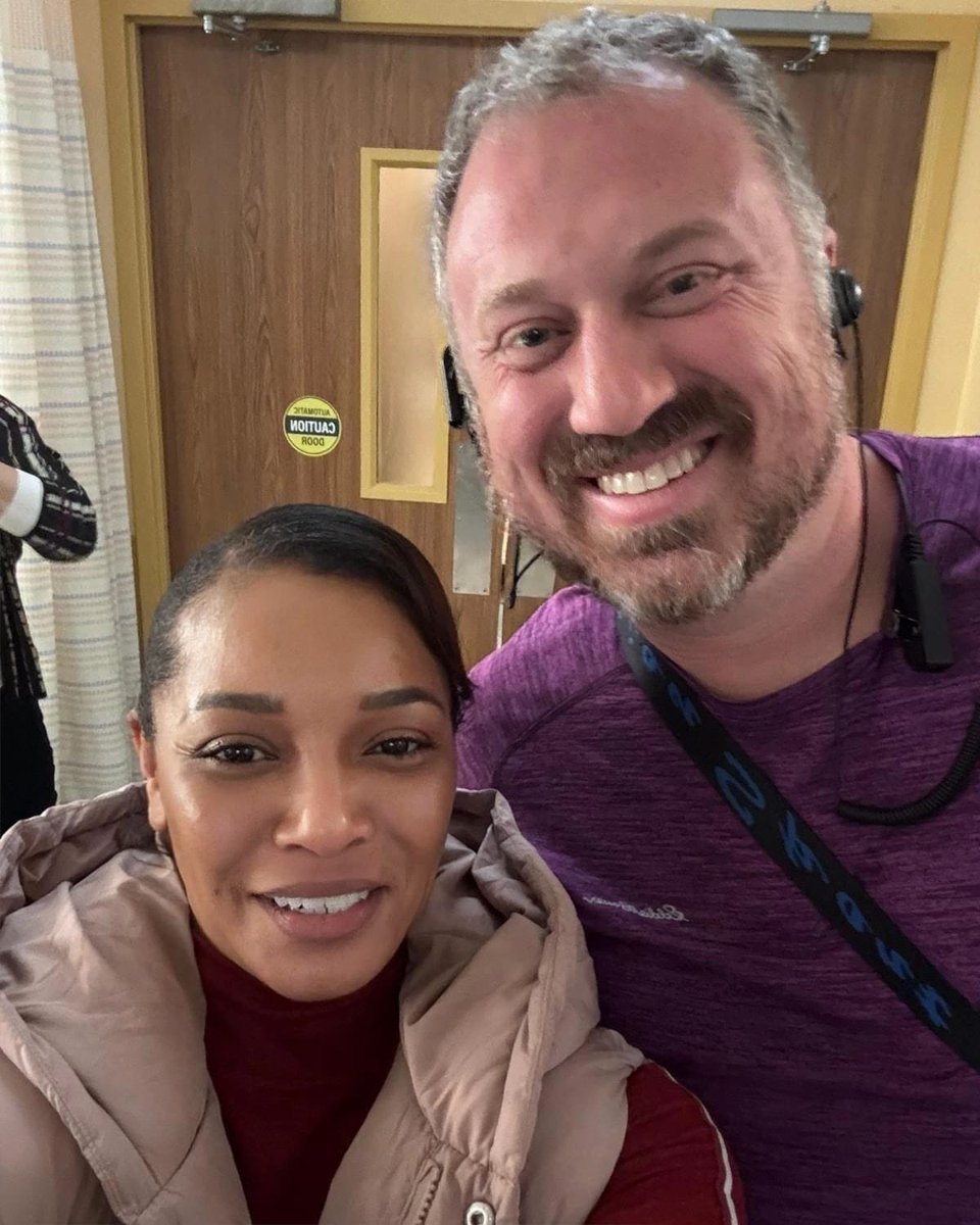 tamalajones's tweet photo. All #Love on the @WillTrentABC @ABCNetwork set!! 💯💙💯 @tamalajones #TamalaJones @scottkfoley @ERIKAjaneC @ABC_Casting @ABC_Publicity Wish I’d taken more photos with EVERYONE‼️ https://t.co/CqP9FgkRH0