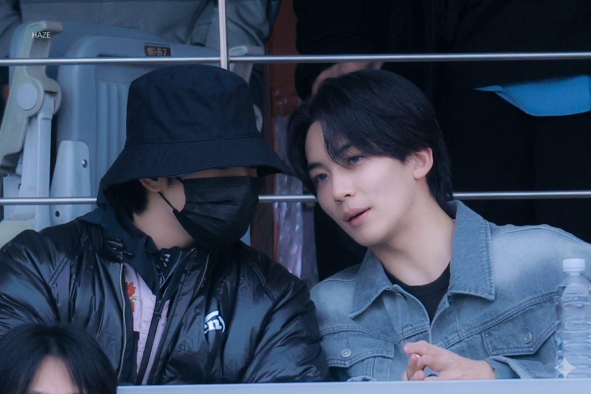 ๐๐๐๐ tweet media