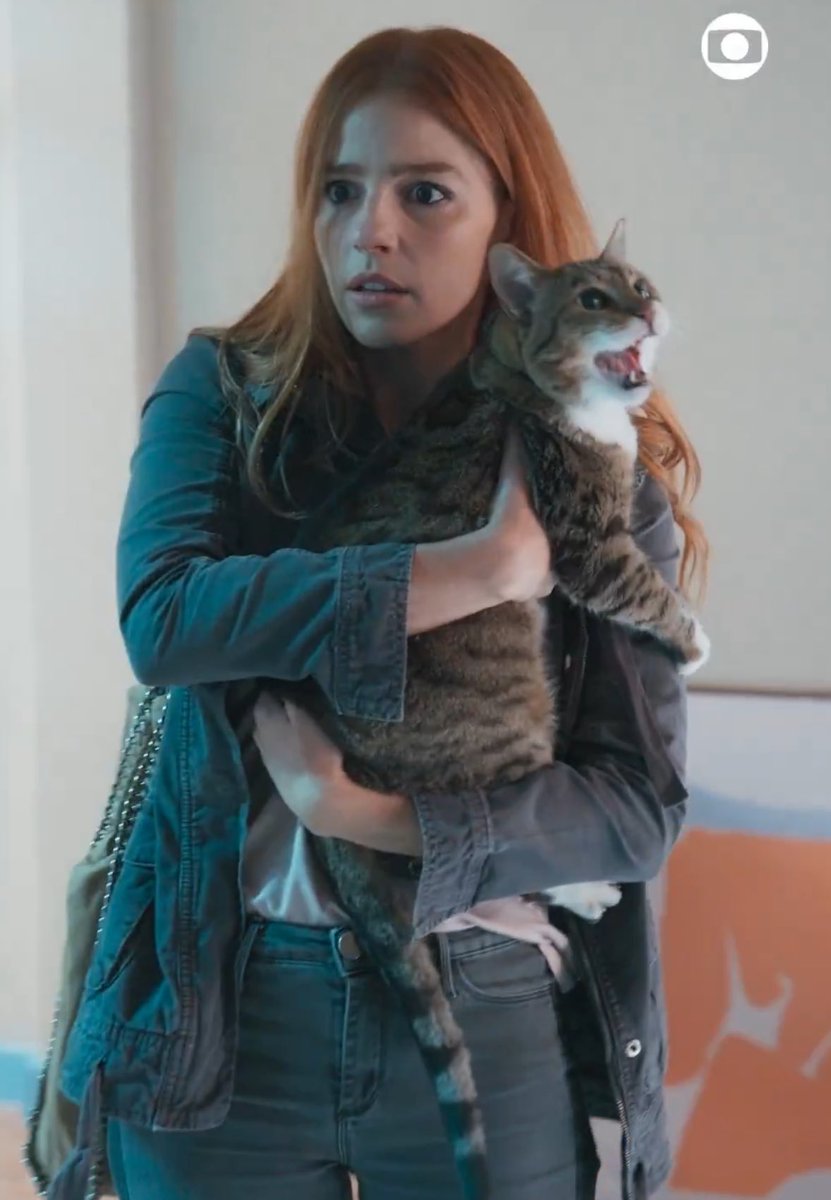 samantha tweet media