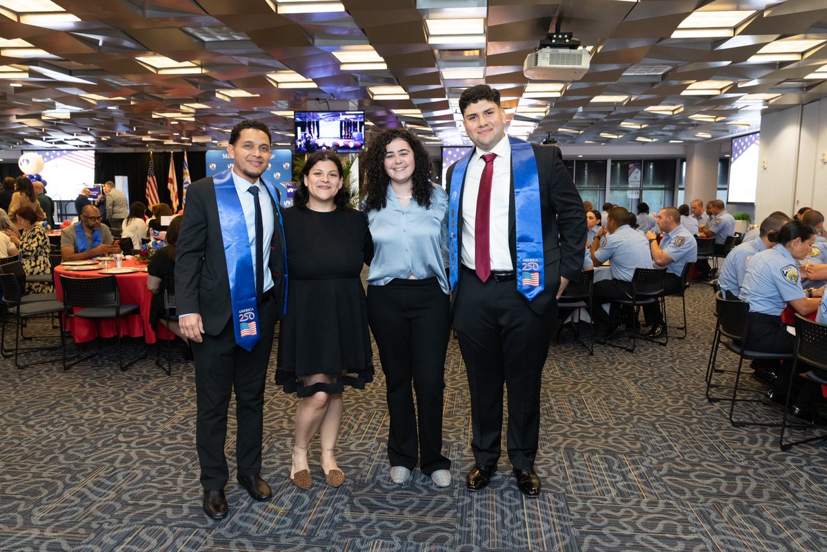 Miami Dade College tweet media