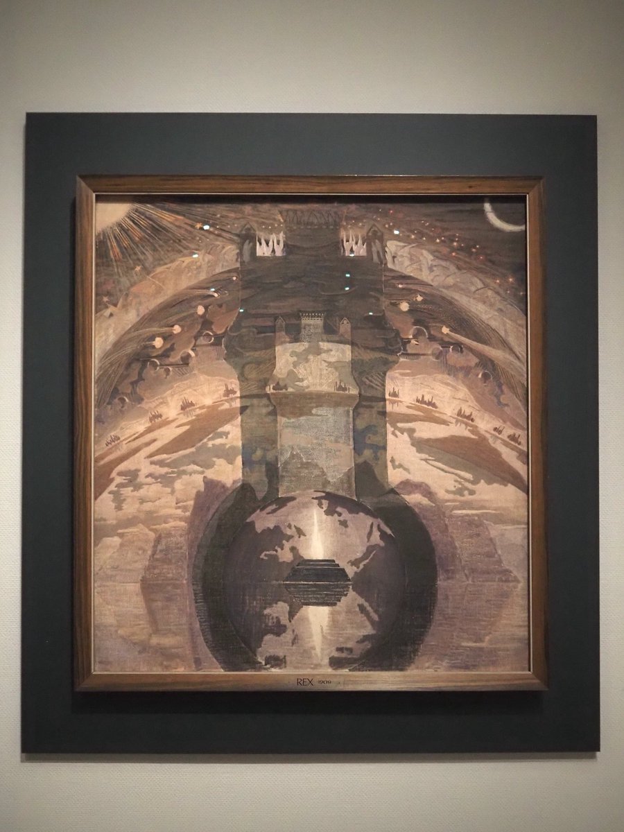 alfa3399's tweet photo. 西洋美術館
「チュルリョーニス展」＋「北斎展」
ビジュアルの祭壇画にまあいいやと反応した食わず嫌いの方に見て欲しい展示
作品と、会場で流れる画家が作曲した曲が、テーマである宇宙と内なる精神世界をひとつにする一体感を高めてくれる気がします
①ニコイチで見られてお得かも②レックス③好みの閃光シリーズ④北斎を参照したという