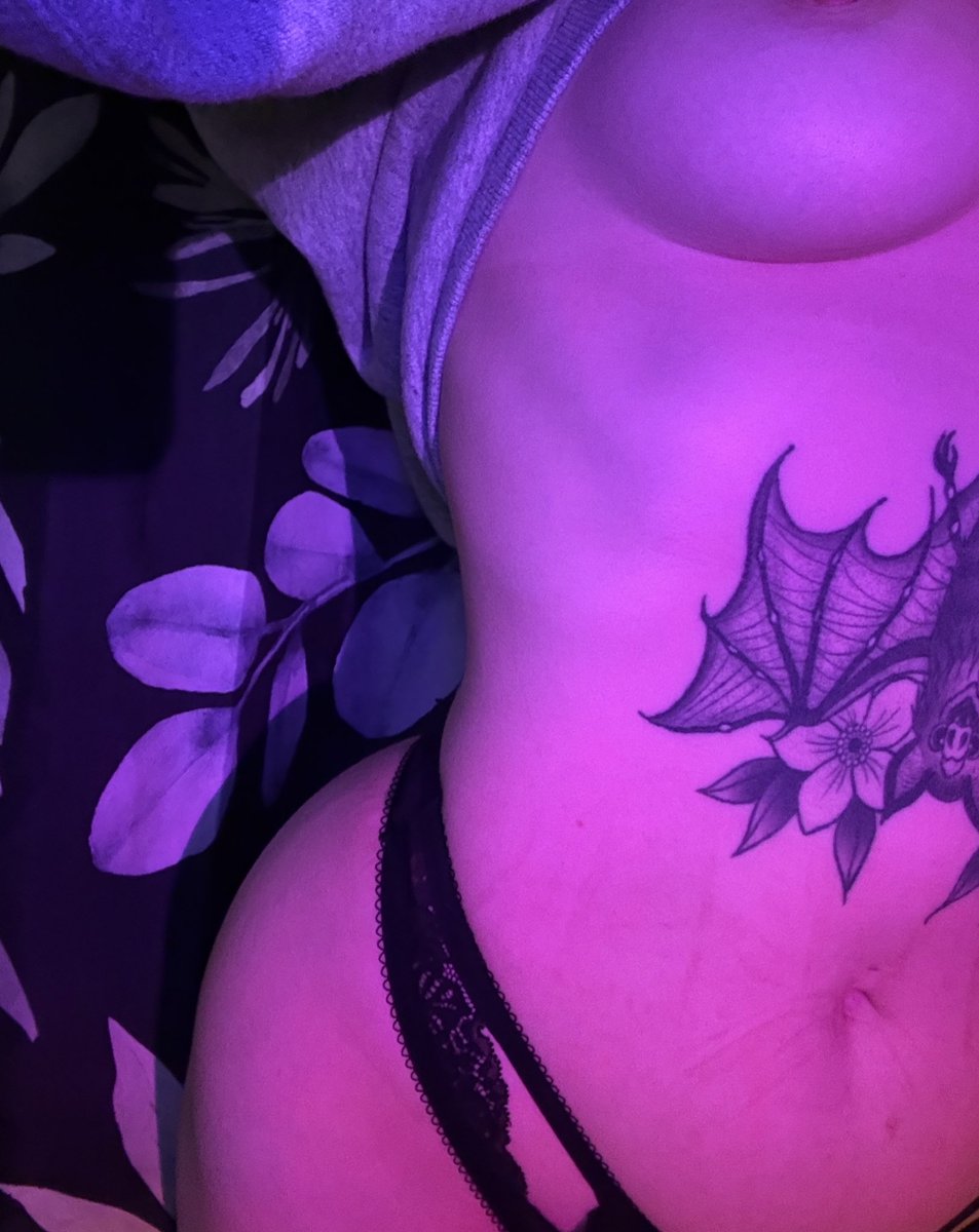 glizzy mcguire tweet media