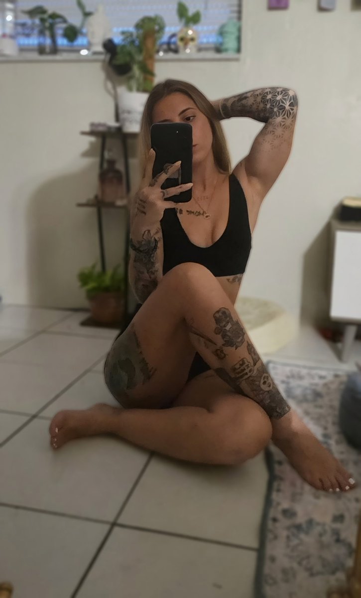 vela 🕯 tweet media