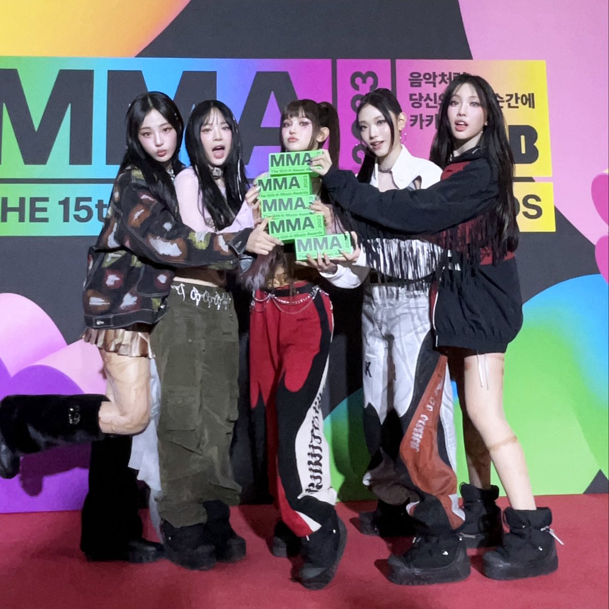 ໑ look at Marsho tweet media