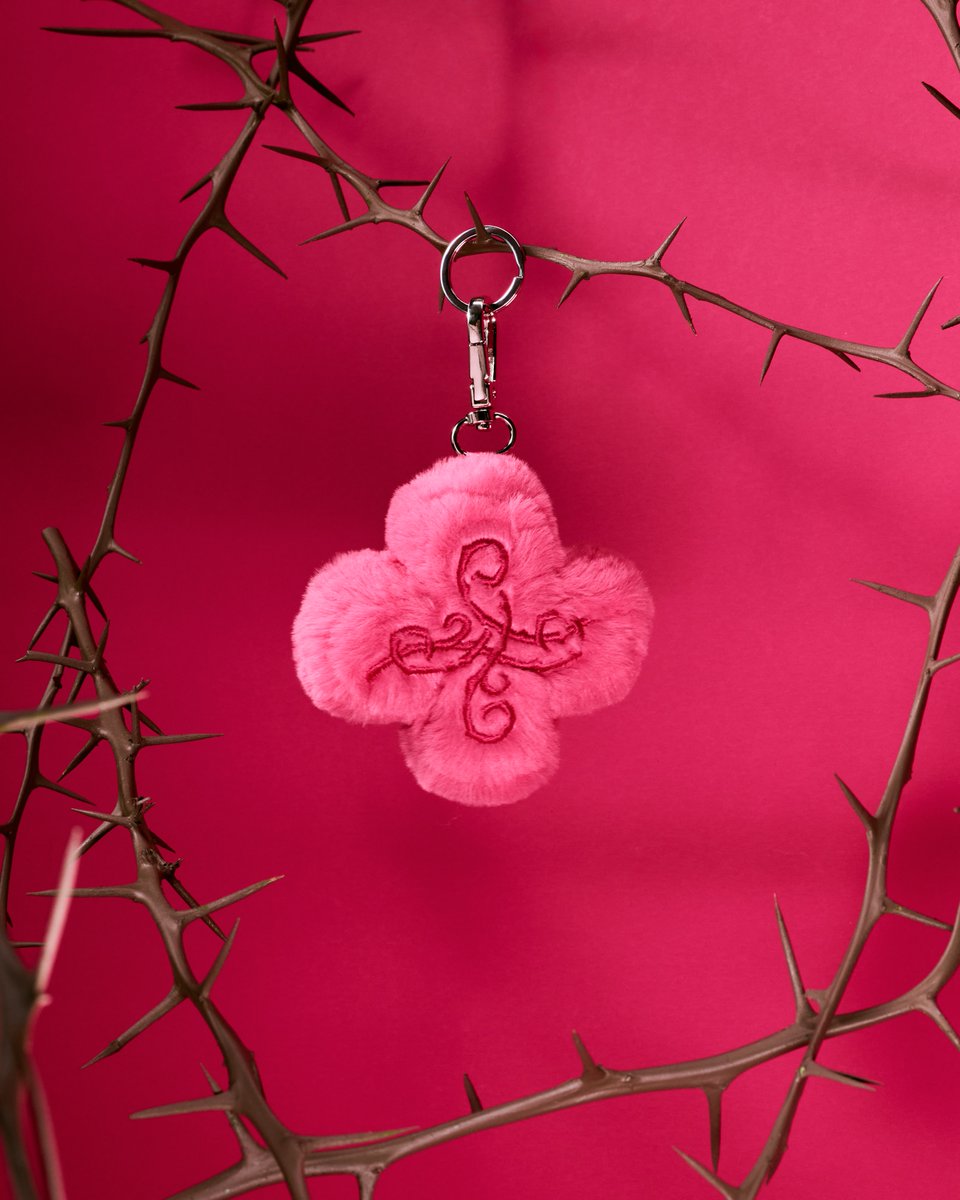 HYBE MERCH tweet media