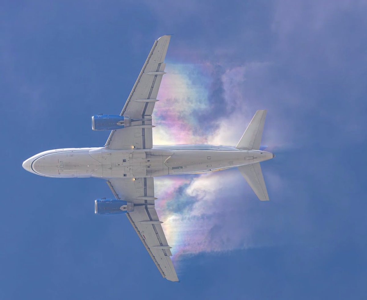 CharoRGM's tweet image. Hasta mañana 🌙✈️💞 #A319 #Vapor #AviationLovers #Airbus #United