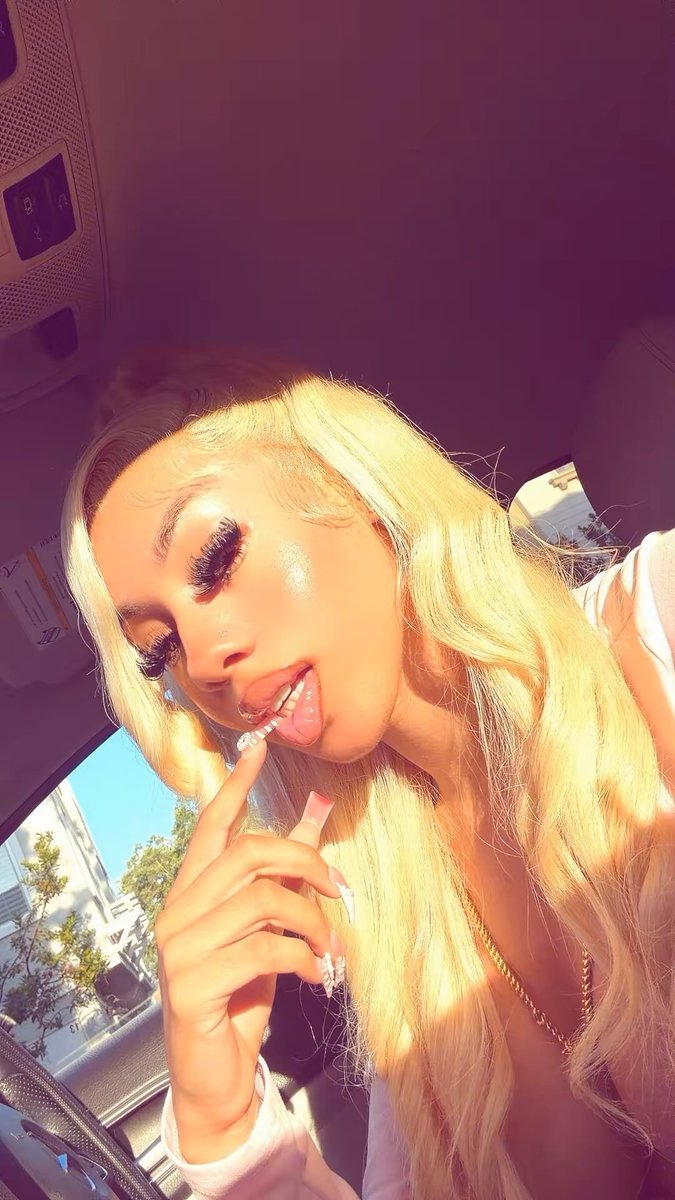 urbabyygirl's tweet photo. Real life Barbie 🩷✨ https://t.co/GIjSUJ22Zn