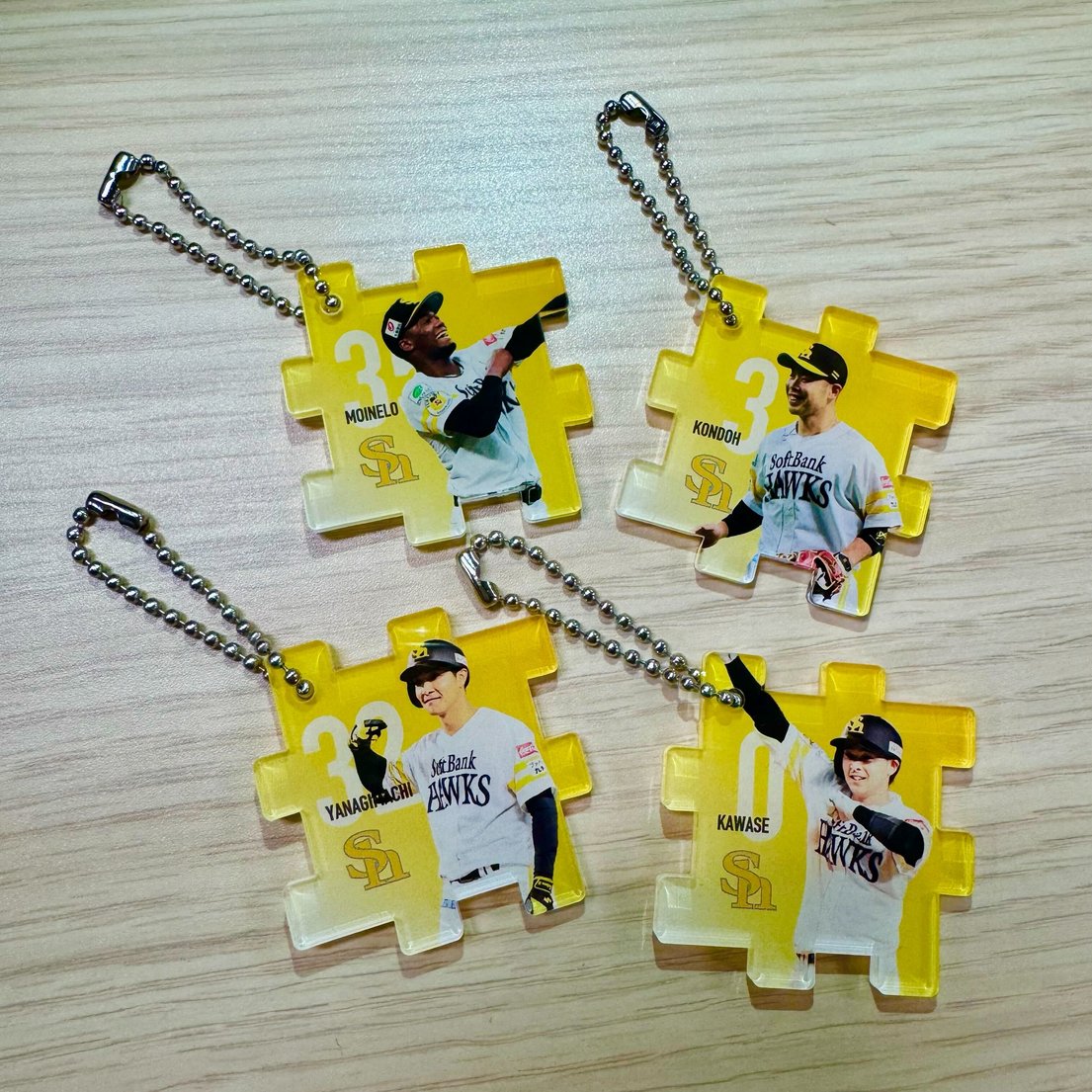 【本日限定❕】ホークス アクリルパズル 📢HAWKS STORE 情報 ＼ 平日ホーム試合終了後限定🚩 対象店舗でグッズ