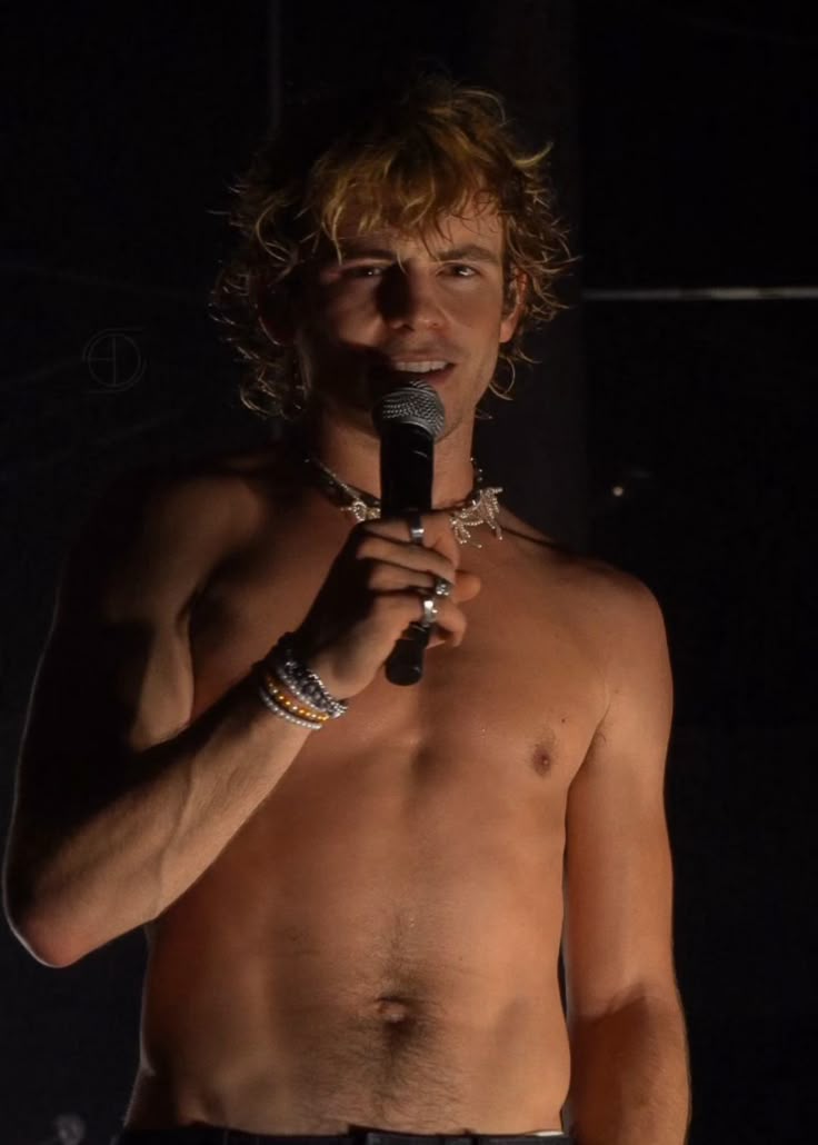 gusta🥂Ψ ► tweet media