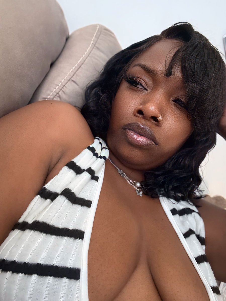 Your Favorite Masseuse tweet media