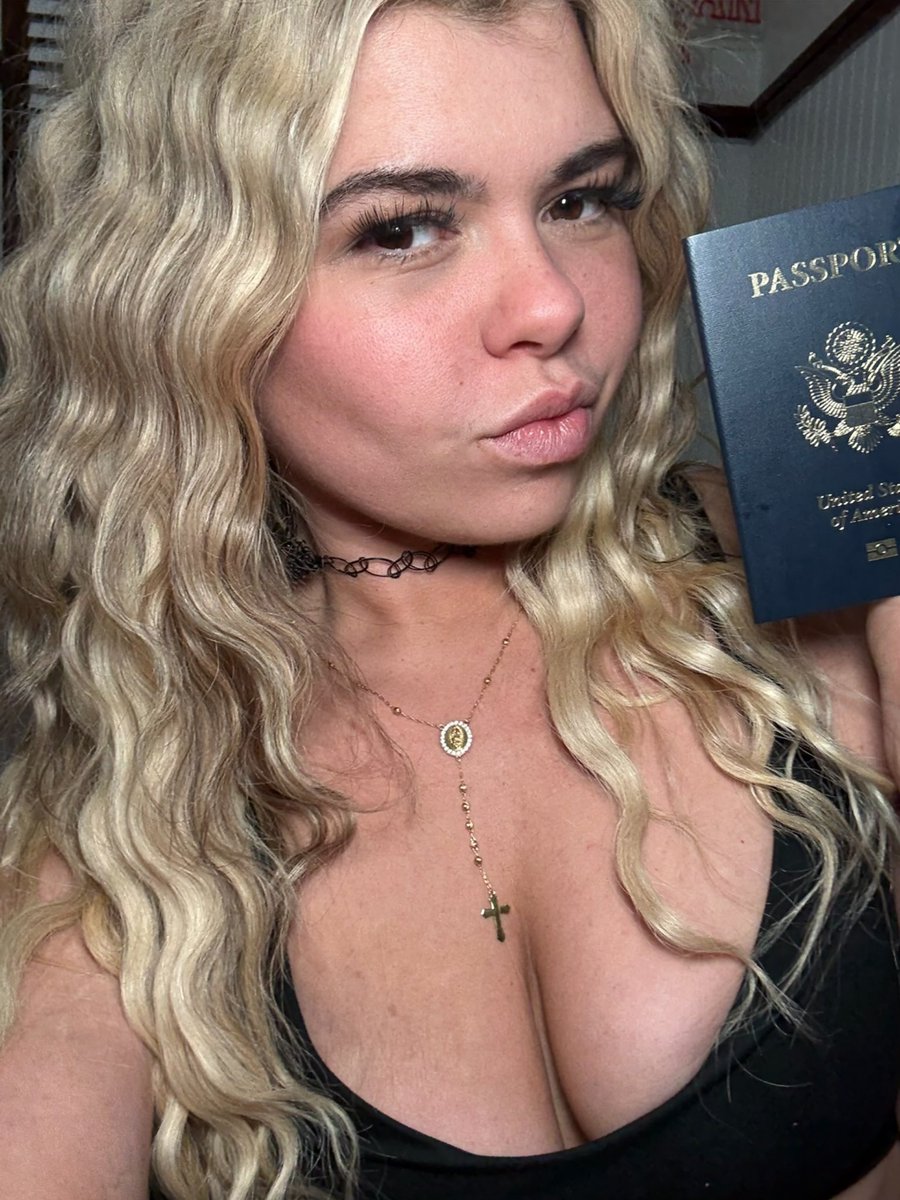 black_dahlia47's tweet photo. It’s official!!! In less than 5 days these big ass titties are going international ✈️💓✨🤭 https://t.co/mA3fmVoOpG