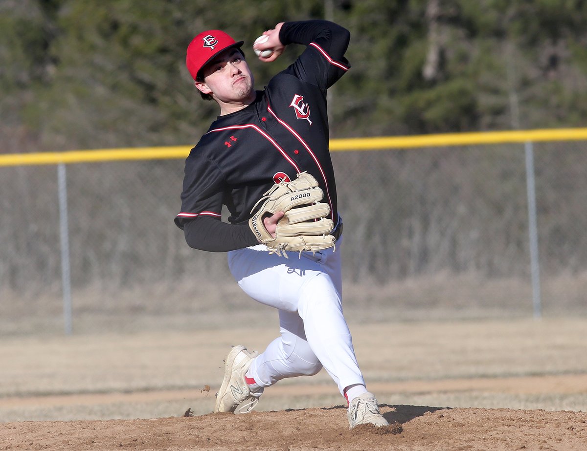 brandon_berg's tweet image. Chippewa Falls baseball opened the season by scoring the final 9 runs of an 11-3 nonconference win over Wisconsin Rapids on Monday. Connor Kolinski and Dane Krista each drove in two while Evan Weiler tossed 4 innings of scoreless relief. Photos: 
chippewa.com/sports/high-sc…