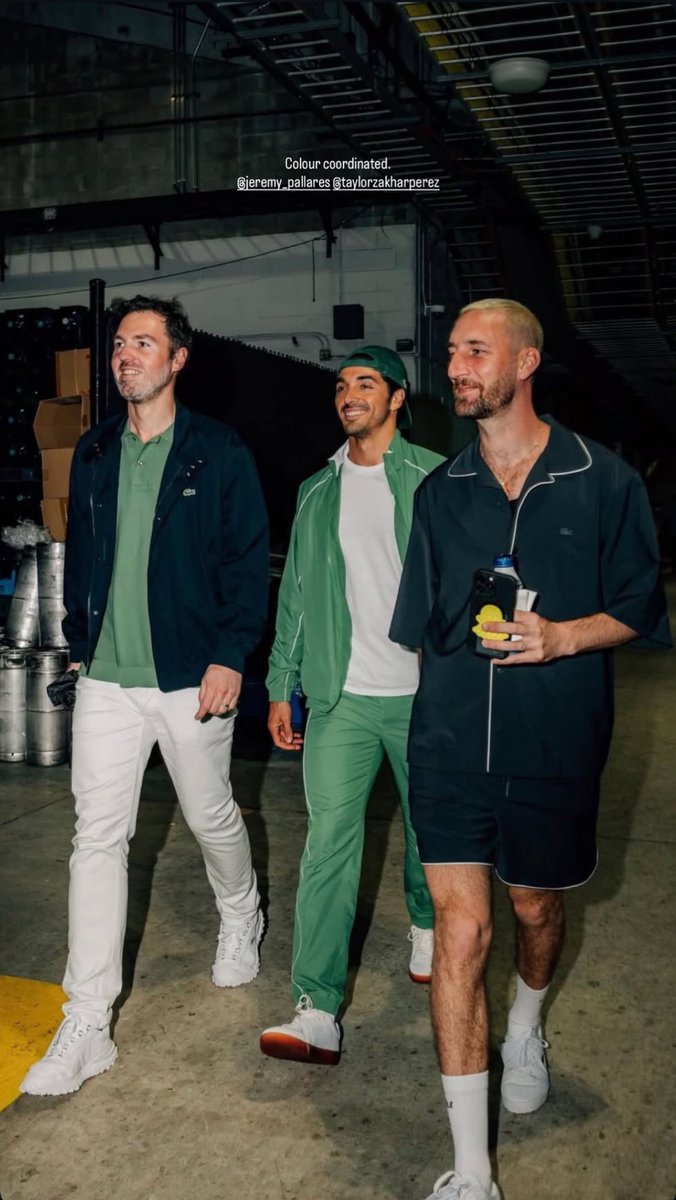 Team Taynick tweet media