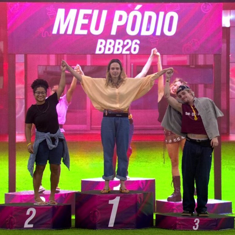 𝗲𝗹𝗹𝗲 🧙🏻♀️ tweet media