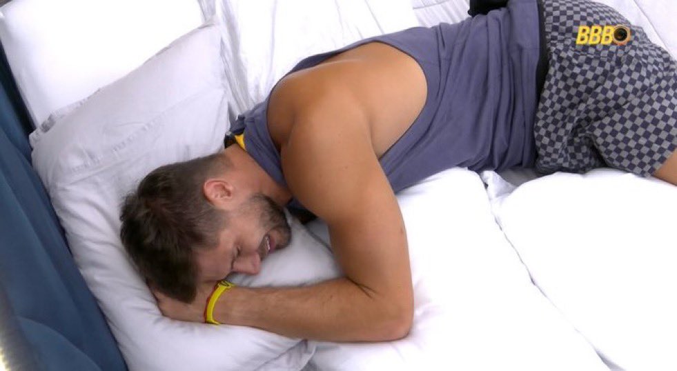 quel renault 🧙 tweet media