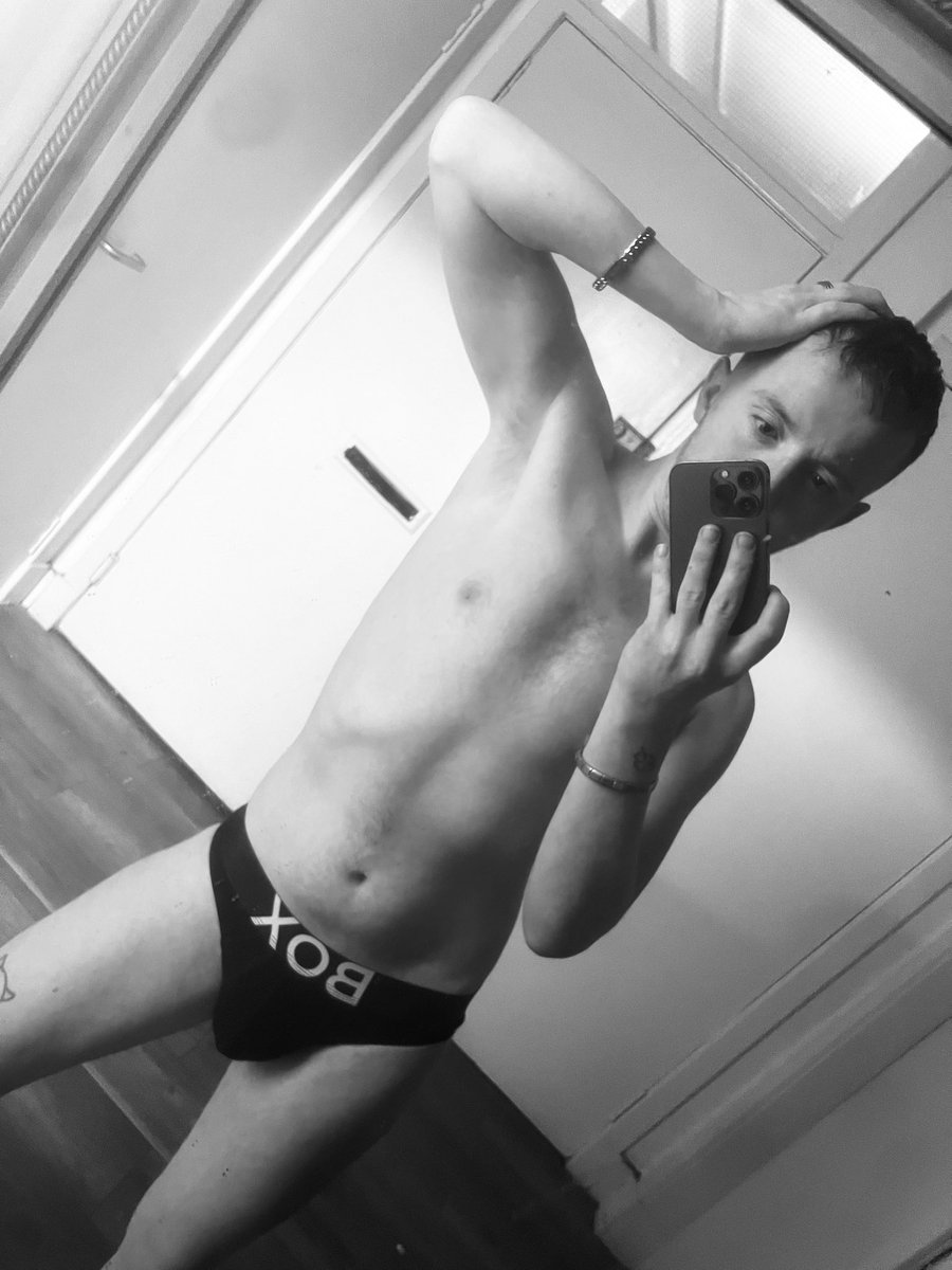 barbender29's tweet photo. Not posted in ages, been too busy in the day job, but a day off got me in the mood 🥵 🍆 https://t.co/TLBY5GT1zK
