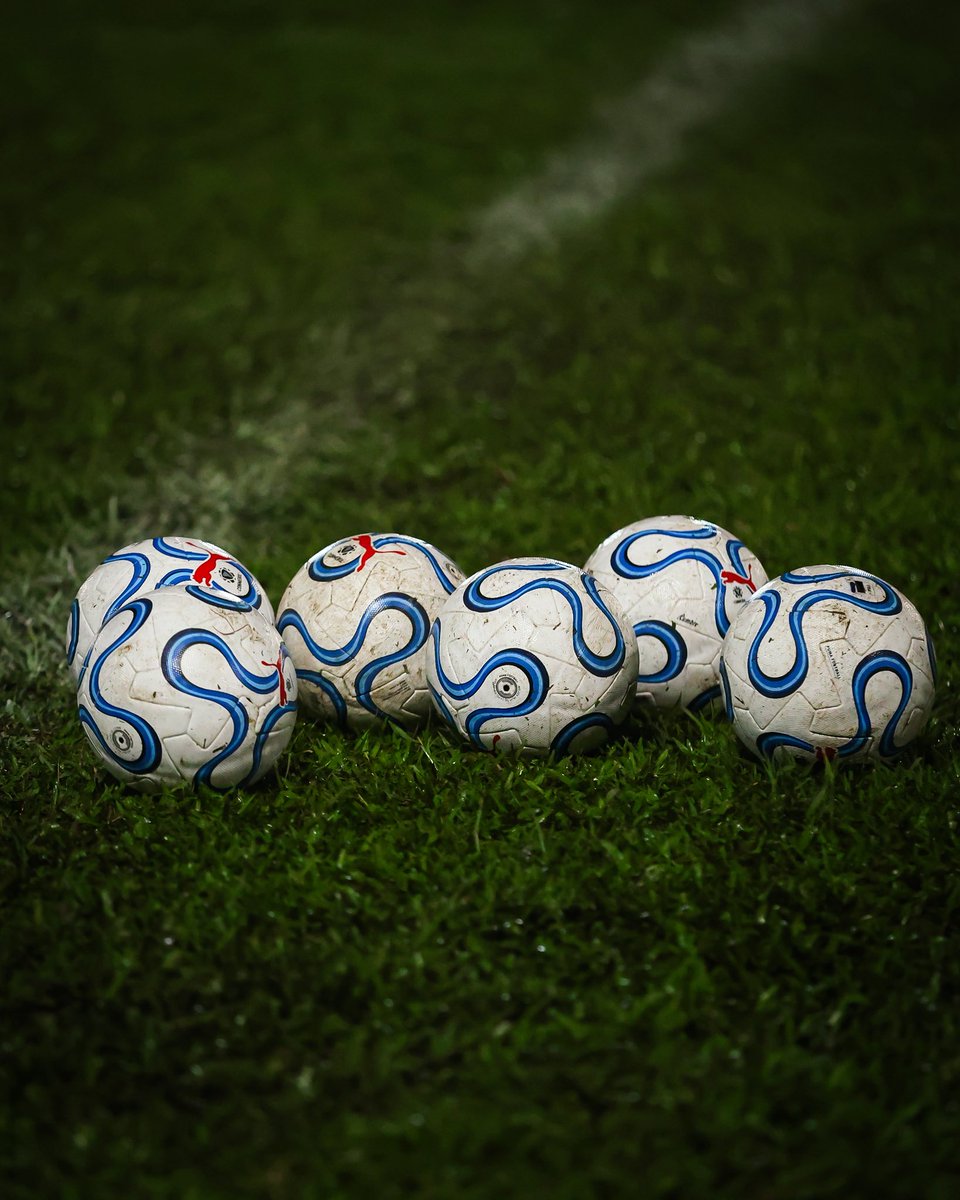 Universitario tweet media