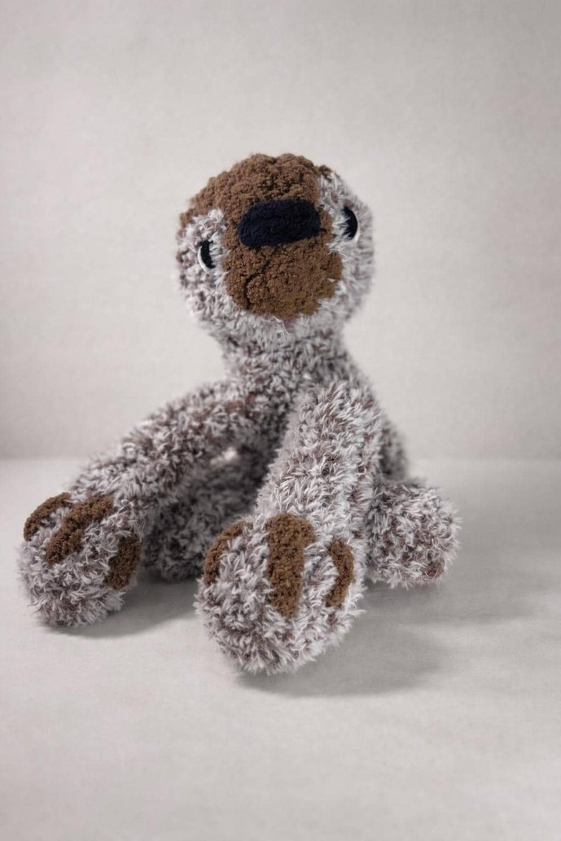 OurPlaceToNest's tweet image. Say hello to your next snuggle partner! 🦥 Our Hand-Knitted Sloth Plushie, Large Frosted Fur Snuggler, makes an adorable baby shower present or the ultimate cozy friend. Take it easy &amp;amp; get comfy—find out more at nuel.ink/HKEmOU! #innovative #musthave #shop