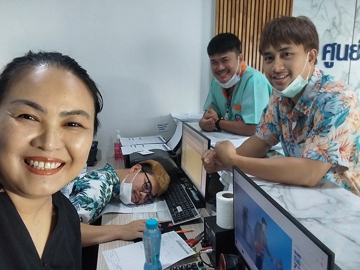 หมาแก่ tweet media