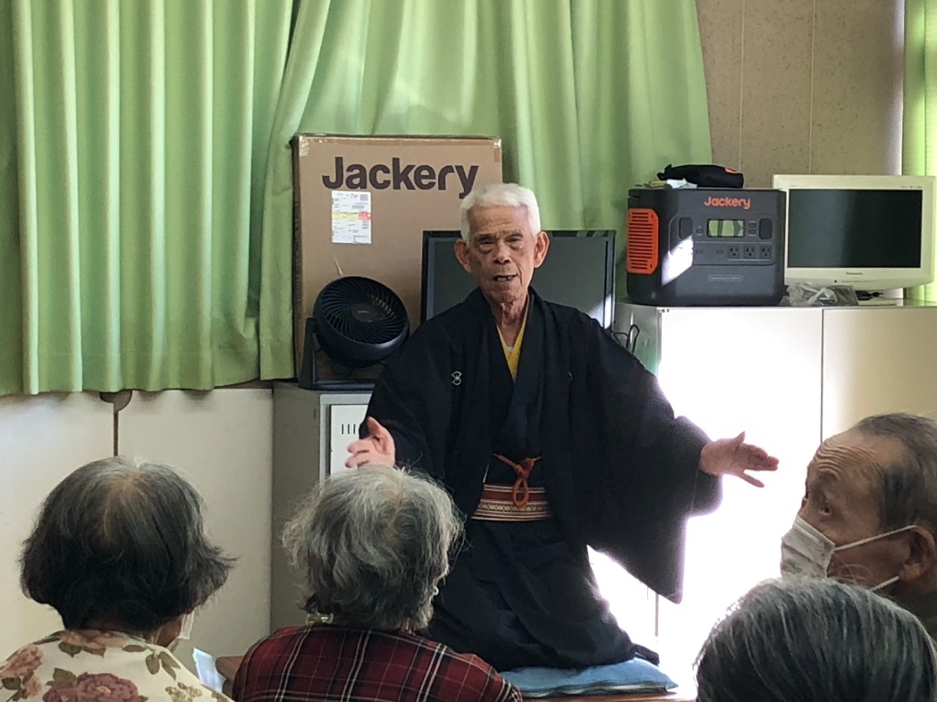 HGenpei's tweet photo. 源平もっとがんばる会
小さな小さな落語会を毎月開催しています。着物����も自分で着られるまで復活しました。
#鈴木演芸場 で毎年独演会をしていた頃の#源平がんばる会 を進化？させてまた独演会をやりましょうーと言ってくれた蒲地さん、また独演会をやれるよう毎日稽古しています拝 https://t.co/nJDbQZ6xTH