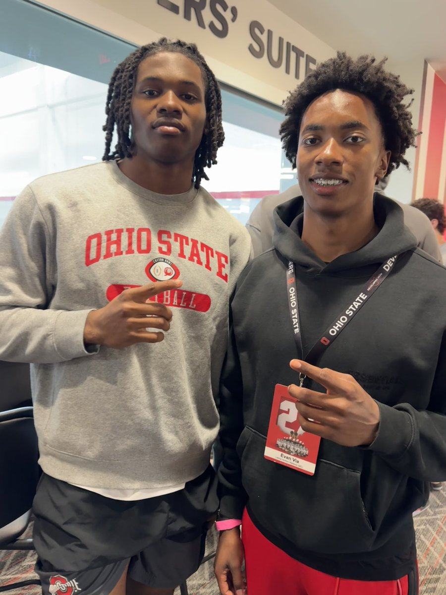 Evan Via tweet media