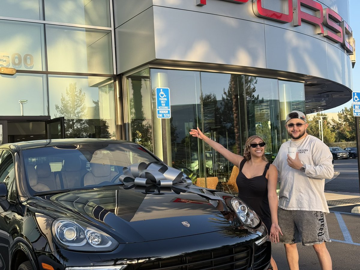 SchneckyIRL | SchneckyIRL.com tweet media