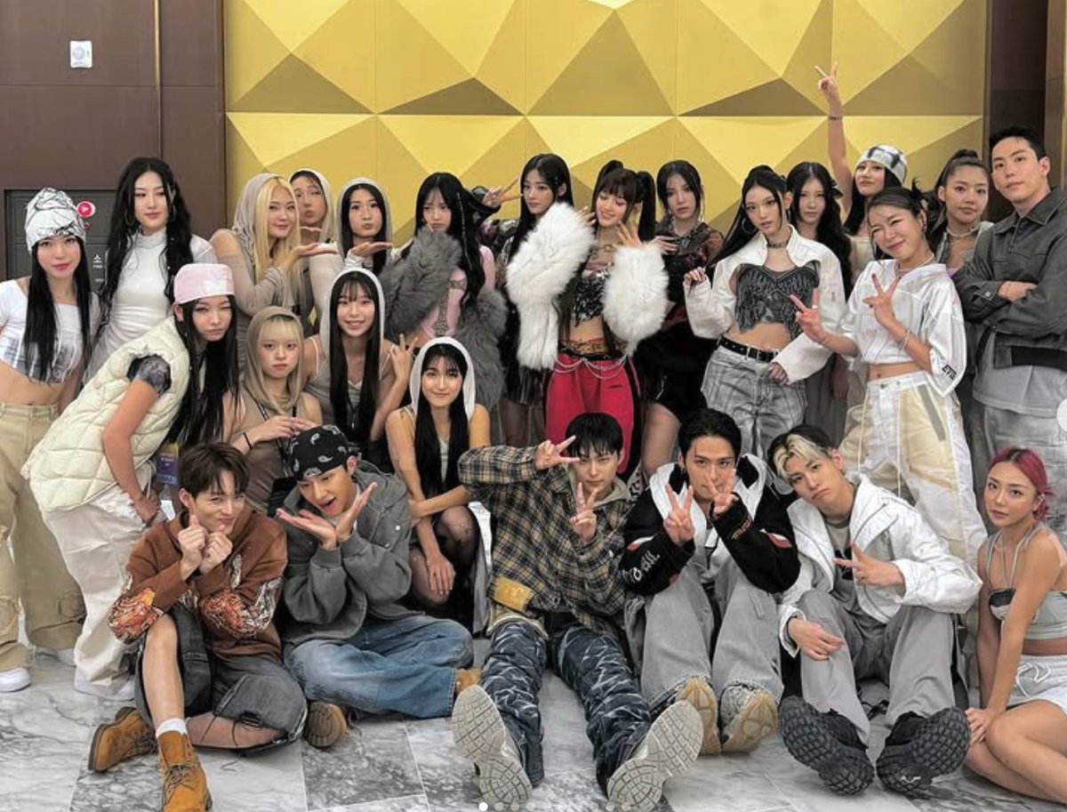 PoppyKPoppie tweet media