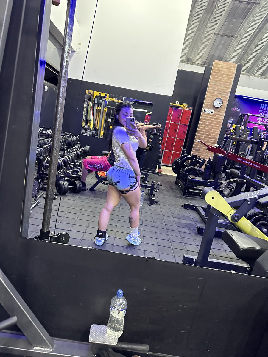 Camilaaaaaa🍒 tweet media