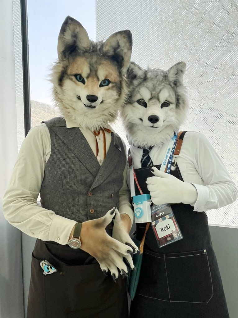 kamodaniookami's tweet photo. FURST CLASS🦊🐺
Paws Roastery☕️🐾✨
#Kemono_LINE
📸@hiro_rion_ https://t.co/uGTezxmQpn