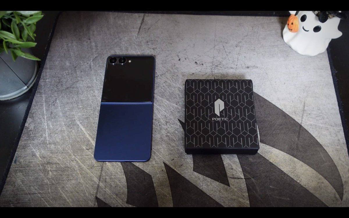 Phone Tech At Work tweet media