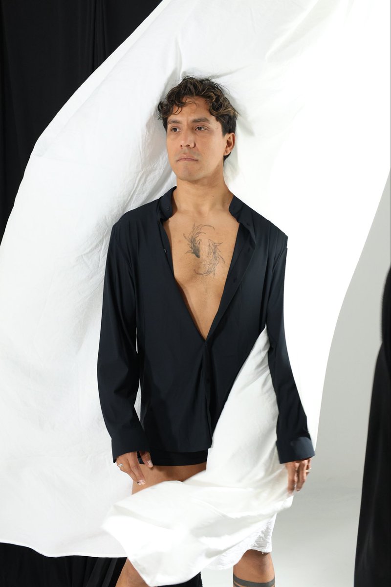 omargabio's tweet photo. Hoy… ser…
.
#photoshoot #lifestyle 
Fotografía @diegovox_fotografo https://t.co/pveKcxD7nz