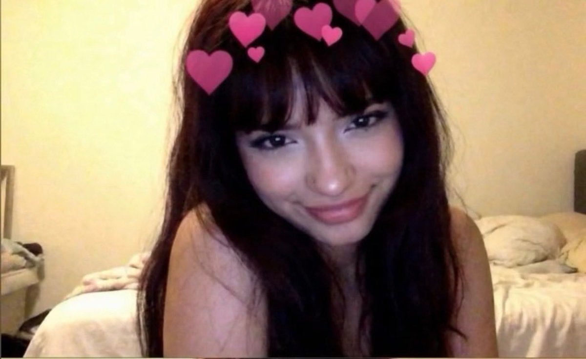 des67502's tweet photo. to beg for more  her boyfriend the real loser watching from the side 😵‍💫💦 https://t.co/KIfDmFITVU