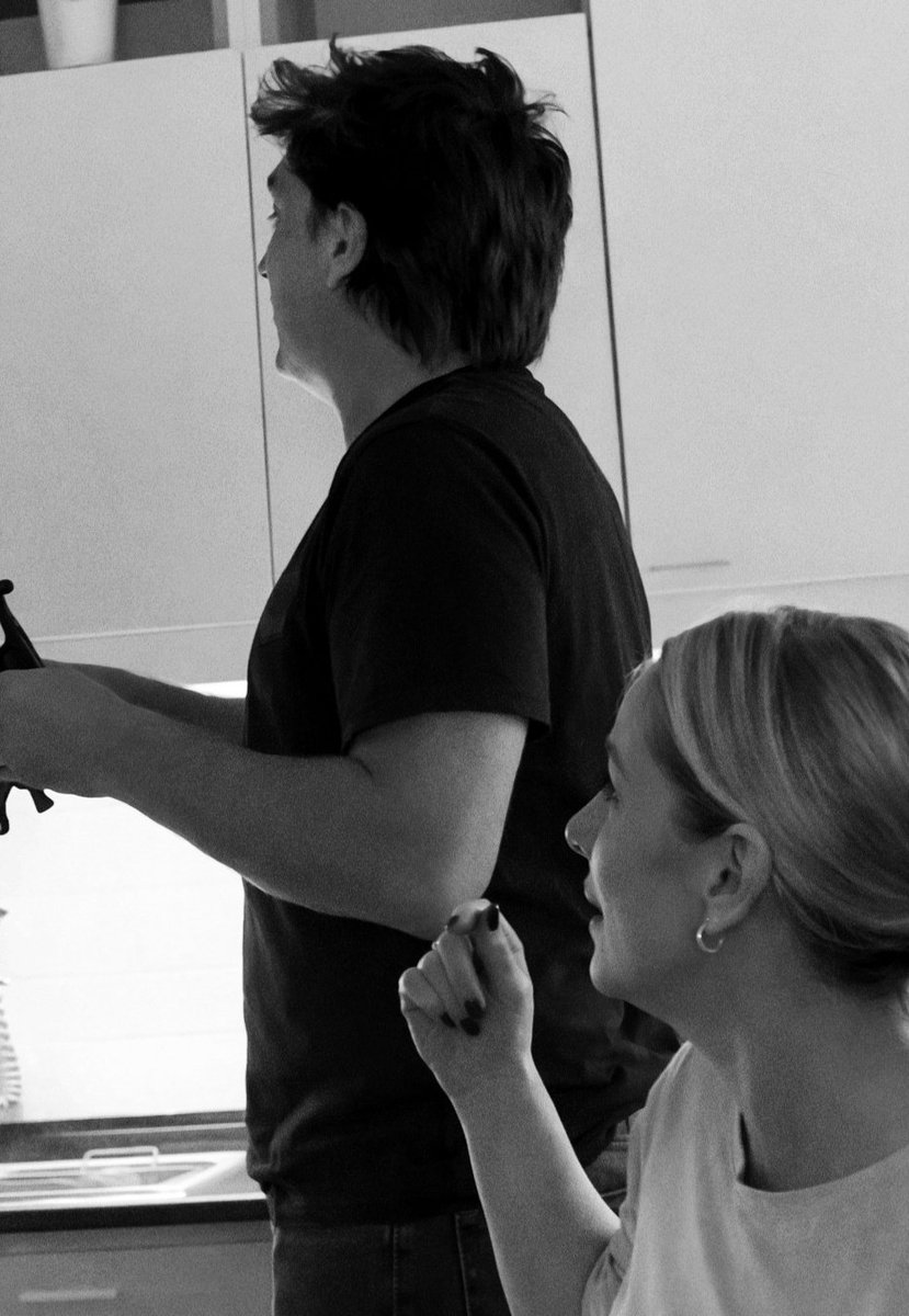 galletitarota_✧ tweet media